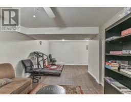 11 - 100 STROUD CRESCENT - 27