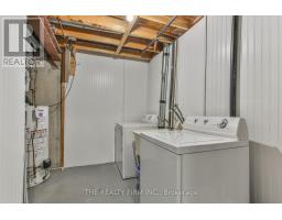 11 - 100 STROUD CRESCENT - 30