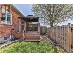 11 - 100 STROUD CRESCENT - 35