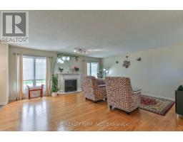 11 - 100 STROUD CRESCENT - 8