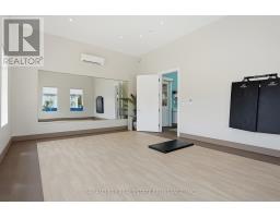 203 - 100 THE PROMENADE - 35