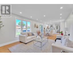 26 GRASMERE CRESCENT - 1