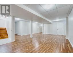 26 GRASMERE CRESCENT - 32