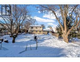 31 FOXCROFT CRESCENT - 48