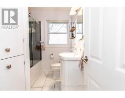 232 QUEEN STREET - 17