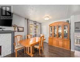 2 THORNE AVENUE - 12