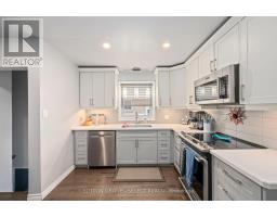 2 THORNE AVENUE - 15