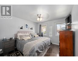 2 THORNE AVENUE - 20