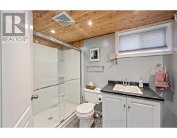 2 THORNE AVENUE - 27