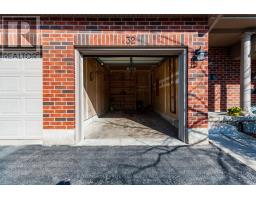 32 - 1059 WHETHERFIELD STREET - 5