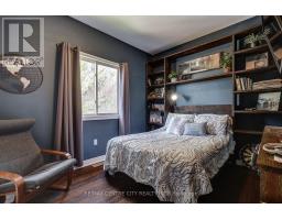 3 STEEPLECHASE COURT - 26