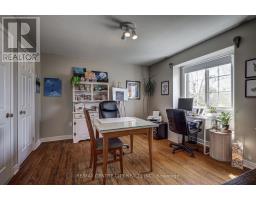 3 STEEPLECHASE COURT - 27