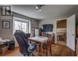 3 STEEPLECHASE COURT - 28