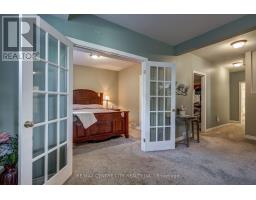 3 STEEPLECHASE COURT - 31