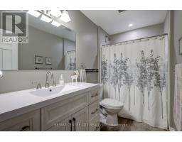 3 STEEPLECHASE COURT - 38