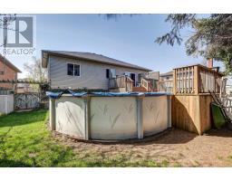 3 STEEPLECHASE COURT - 40