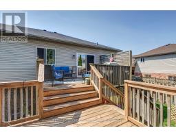 3 STEEPLECHASE COURT - 43