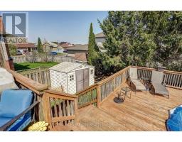 3 STEEPLECHASE COURT - 44