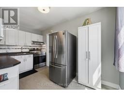 216 THOMPSON ROAD - 12