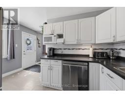 216 THOMPSON ROAD - 14