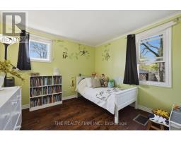 216 THOMPSON ROAD - 25