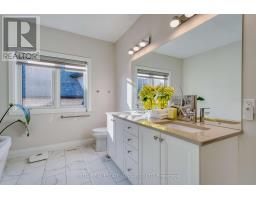 1375 DYER CRESCENT - 20