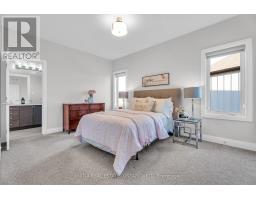 1375 DYER CRESCENT - 25