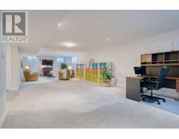 1375 DYER CRESCENT - 26