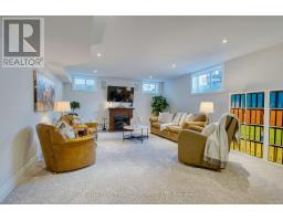 1375 DYER CRESCENT - 27