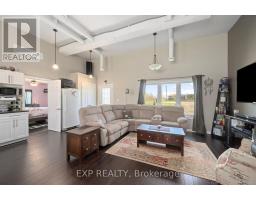 20437 MELBOURNE ROAD - 23
