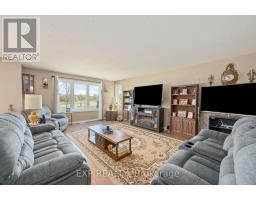 20437 MELBOURNE ROAD - 9