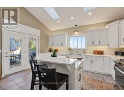 663 THORNWOOD DRIVE - 10