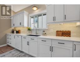 663 THORNWOOD DRIVE - 12