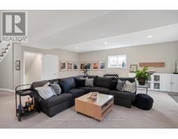 663 THORNWOOD DRIVE - 32