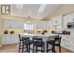 663 THORNWOOD DRIVE - 8