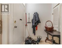 537 MARY STREET - 15