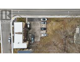 537 MARY STREET - 32