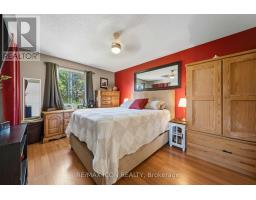 61 CARLETON COURT - 11