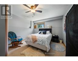 61 CARLETON COURT - 21