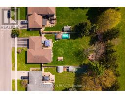 61 CARLETON COURT - 32