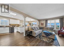 61 CARLETON COURT - 5