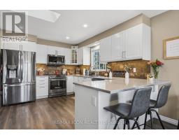 61 CARLETON COURT - 6