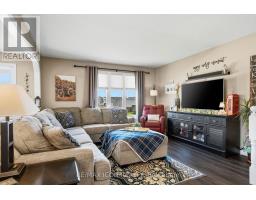 61 CARLETON COURT - 9