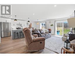 141 VICTORIA AVENUE E - 21