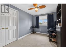 47 SLOANE CRESCENT - 32