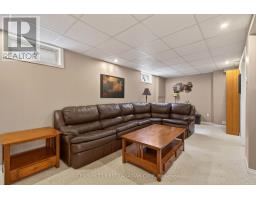 47 SLOANE CRESCENT - 35