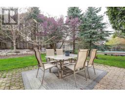 462 AMBLESIDE DRIVE - 42