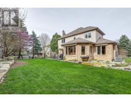 462 AMBLESIDE DRIVE - 45