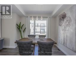 921 SARNIA ROAD - 12