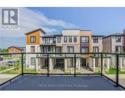 921 SARNIA ROAD - 19